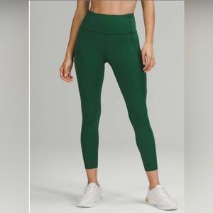 Lululemon Fast and Free High-Rise Tight 25"
Everglade Green size 8
